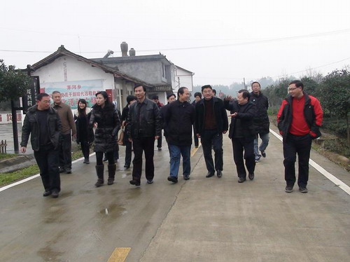 省人大执法检查调研组莅临名山考察指导工作