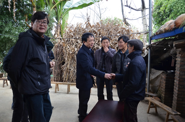 李伊林主任率市脱贫攻坚专项督查第七督查组前往汉源县开展专项督查工作