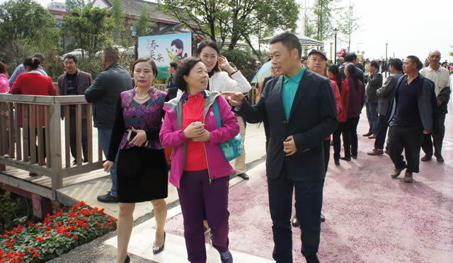 李勇副主任陪同广元市人大常委会在雅调研学前教育及文化产业发展情况