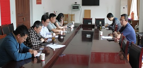 李荣副主任到宝兴县调研换届选举及代表工作