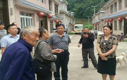 吴志君副主任调研雨城区新村聚居点管理立法工作