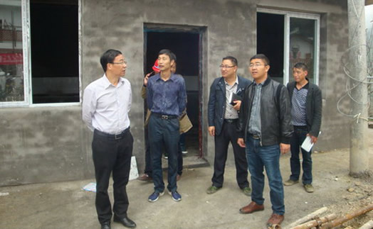 杨兴品副主任在料林乡督导脱贫攻坚工作