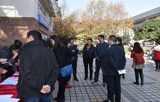 省人大常委会调研我市县乡人大换届选举工作