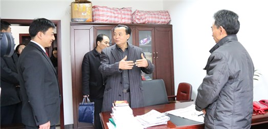 李毅调研立案登记工作