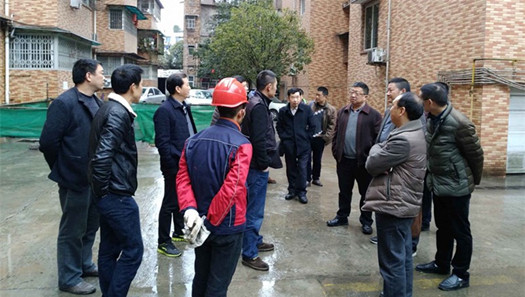 刘平调研中心城区既有住宅增设电梯工作推进情况