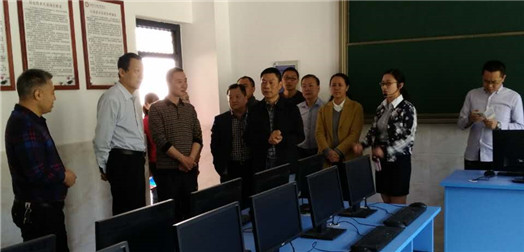 李勇陪同资阳市人大在雅调研义务教育均衡发展等工作