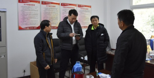 李伊林在宝兴县调研检查人大工作