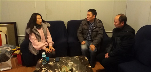 李勇赴宝兴开展 “常委会组成人员联系代表”活动