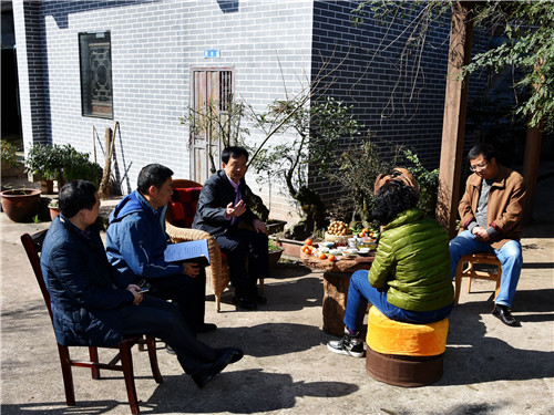 李伊林到名山区调研春茶生产情况