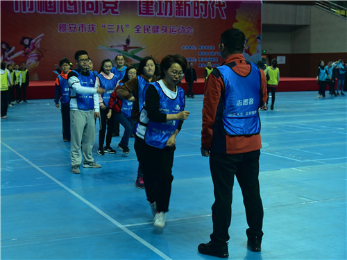 市人大常委会机关踊跃参加“三八”节全民健身运动会