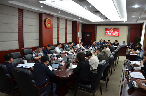 部分市人大常委会领导干部及职工收看《滥权之殇》的观后感