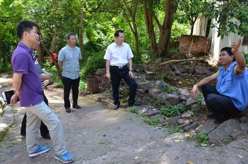罗强在永康村开展脱贫攻坚全覆盖走访调研