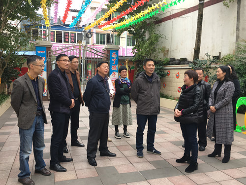 李勇一行赴荥经调研黑砂产业和学前教育工作