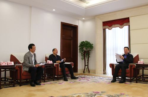 市委市人大常委会主要负责人专题向省人大常委会汇报雅安人大工作——加强上下联动  推动人大工作