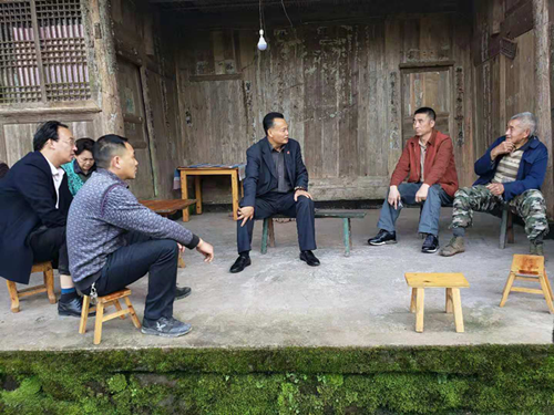 李毅赴望鱼乡调研指导脱贫攻坚工作