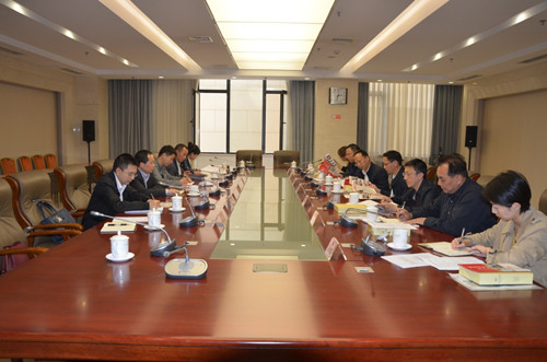 罗强一行赴省人大常委会机关专题学习干部教育培训工作