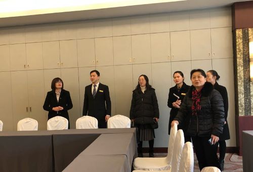 吴志君一行赴市四届人大四次会议会场检查会议准备工作情况