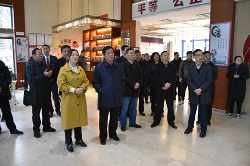 呼和浩特市人大常委会主任云建东一行来雅考察交流代表票决制等工作
