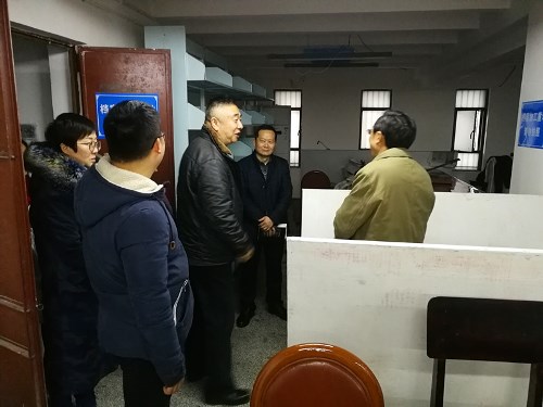 驻雅省人大代表调研我市中职教育发展情况