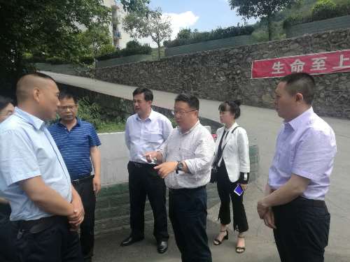 刘平一行赴汉源、石棉两县开展民营经济发展情况专题调研