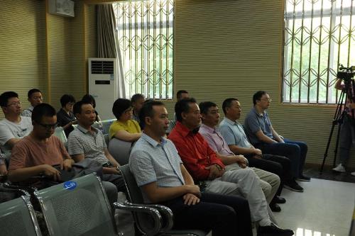 李毅赴汉源参加2019年“6.5世界环境日”集中宣传活动