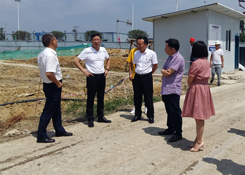 杨兴品督办市四届四次人代会重点建议