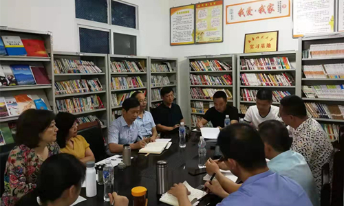 彭学松赴雨城区开展创建全国文明城市和国家卫生城市网格化“联包帮”工作