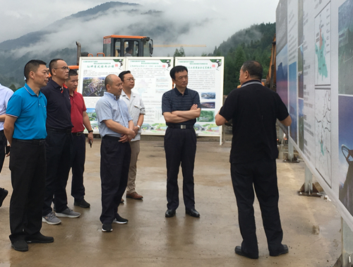 精准发力持续用劲  共促地方经济发展——李伊林调研荥经电力保障工作