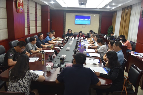 市人大常委会邀请媒体开展集中采访活动李伊林与媒体记者沟通交流人大工作