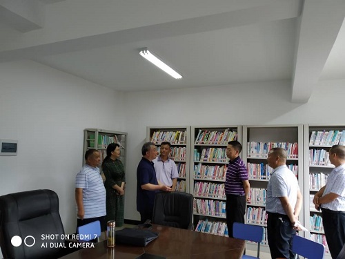 李勇一行调研芦阳街道社区居务公开工作
