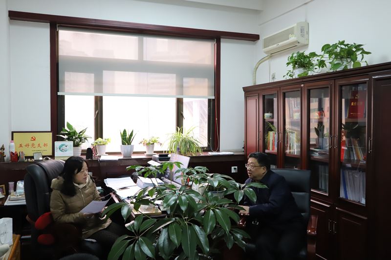 刘平一行赴省人大经济委、预算委汇报对接工作