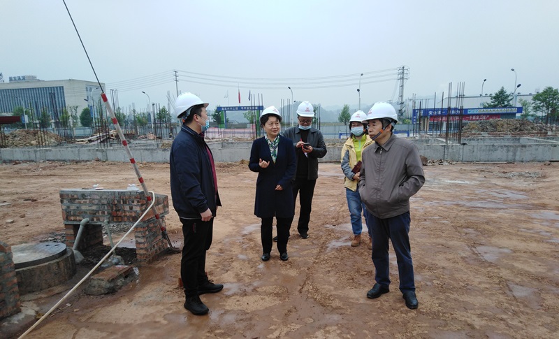 吴志君到联系企业调研扩建项目建设情况