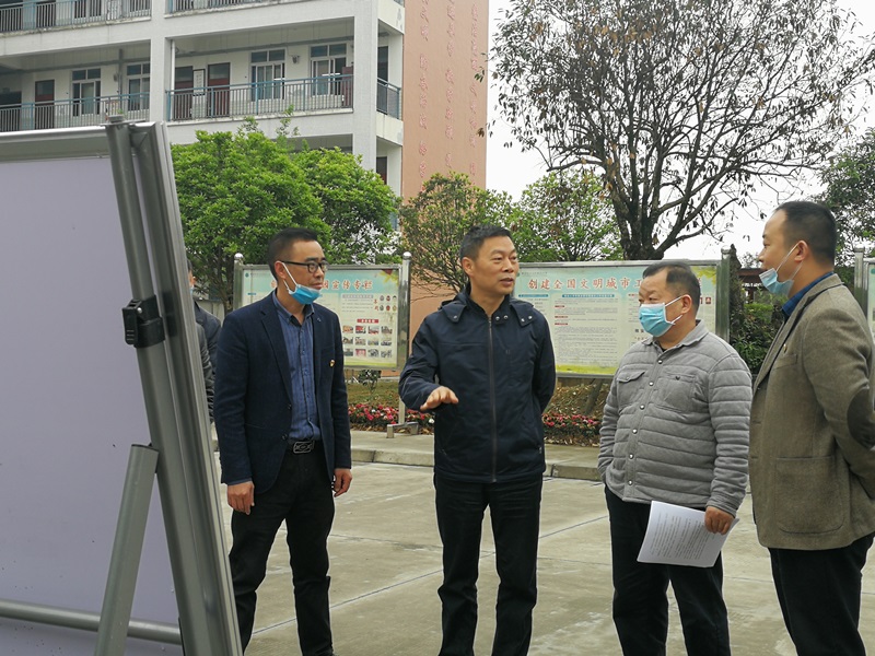 李勇在名山区调研基层人大代表工作