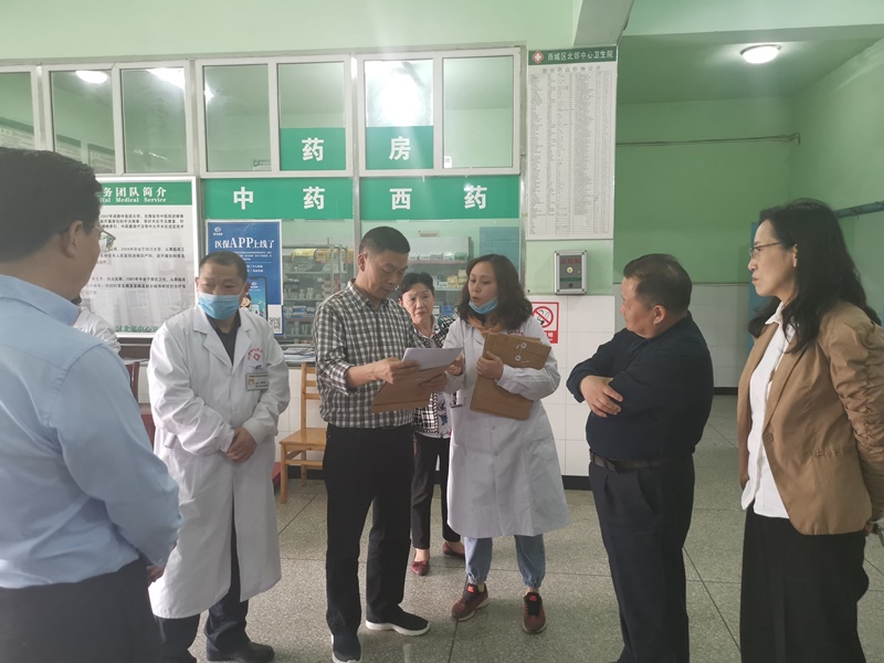 李勇率队到雨城区调研艾滋病防治工作