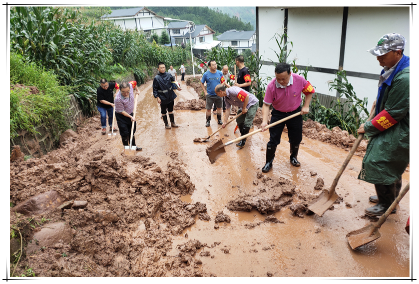抢险救灾挺在前 危难时刻显担当——雅安市各级人大积极投身抢险救灾主战场