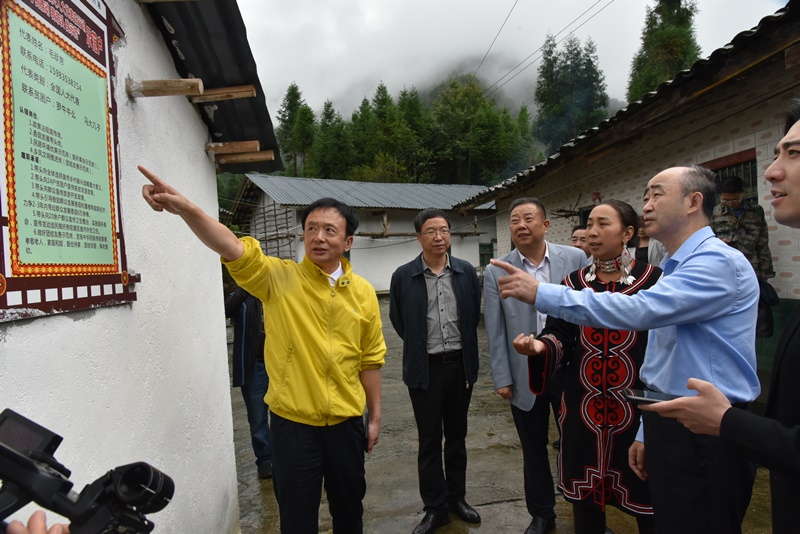 全国人大常委会法工委来雅走访全国人大代表听取代表对建议办理工作意见  调研基层立法工作