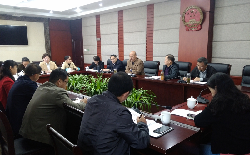 郑尚堃召集相关部门专题研究民生实事票决项目推进工作