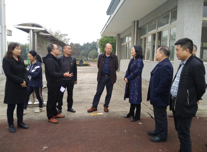 郑尚堃带队赴名山、芦山调研义务教育一体化发展工作