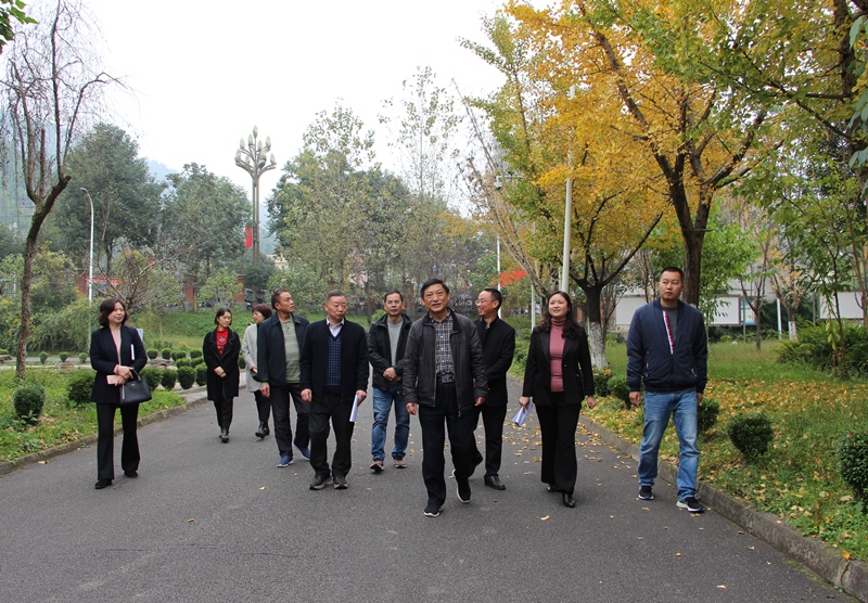 市人大常委会民宗外侨工委赴芦山调研民族团结进步创建工作开展情况