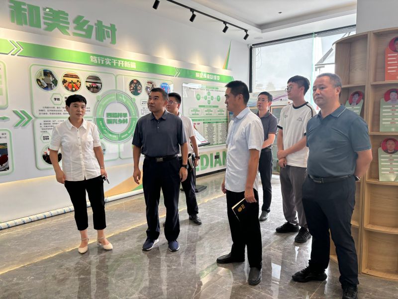 周建华赴名山调研茶叶产业人大代表联络站建设运行情况