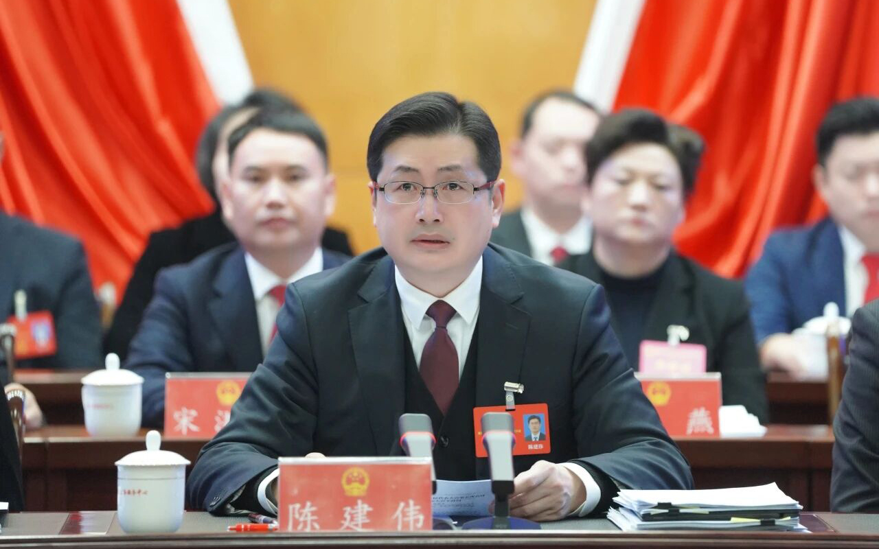 聚焦两会｜区十七届人大五次会议开幕