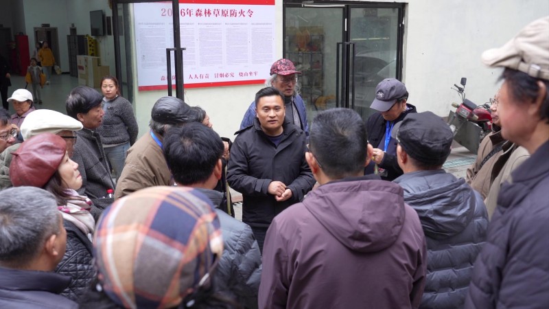 把春天带回“悬崖村”——郑望春履职归来的第一天