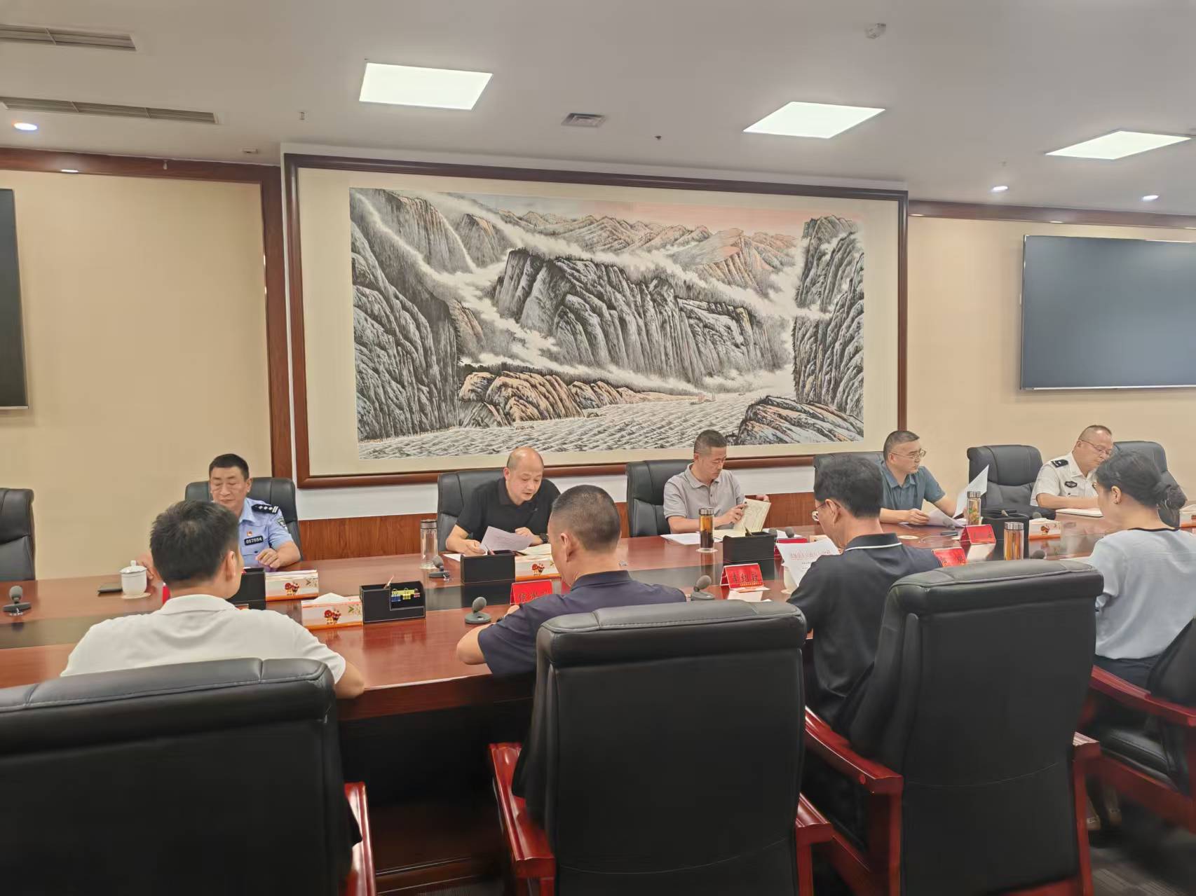 市人大常委会检查组赴汉源县开展道路 交通安全“一法一条例一办法”执法检查